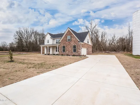 619 Centerline Roper Loop, Byhalia, MS 38611