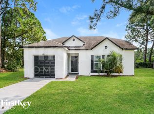 121 Admiral Cir, Sebastian, FL 32958