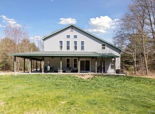 243 W Fike Rd, Sanford, MI 48657