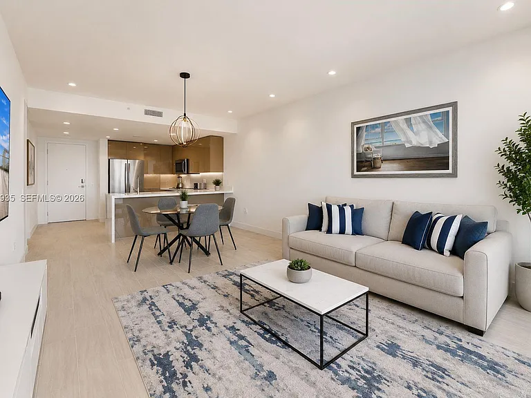 2000 Metropica Way #1408 — Photo 5