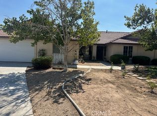 13596 Kurena Rd, Apple Valley, CA 92308