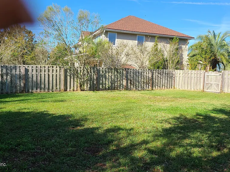 12737 Chandler View Ct — Photo 17