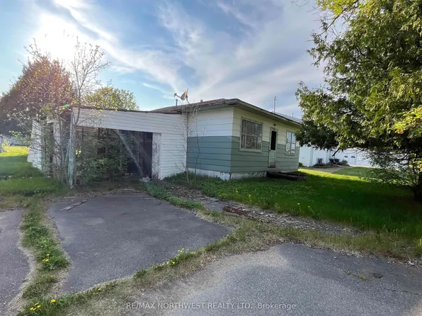 126 White St, Atikokan, ON P0T 1C1