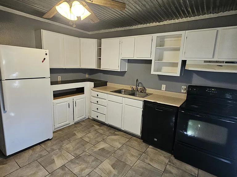 3928 Teal Dr — Photo 6