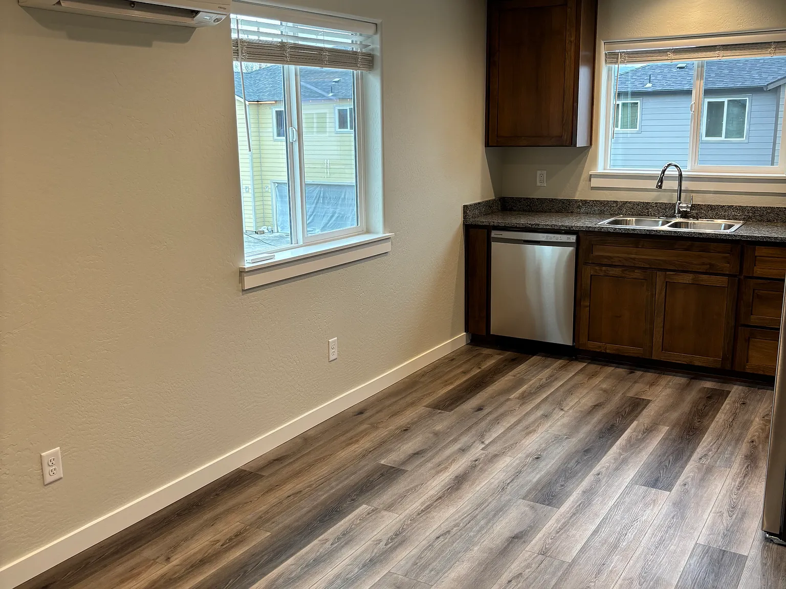 1143 Annalise St — Photo 3
