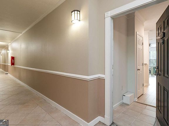 4th image of 1128 Westchester Rdg NE