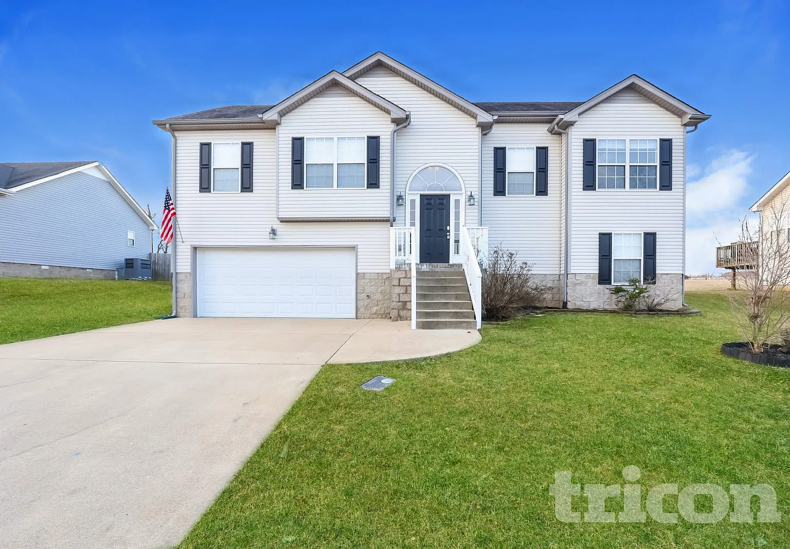 1612 Broad Circle Clarksville TN — Photo 1