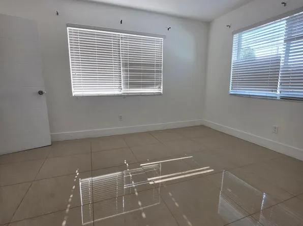 181 NE 168th Street, North Miami Beach, FL 33162