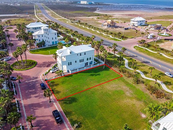 4th image of 8305 Breakers Blvd