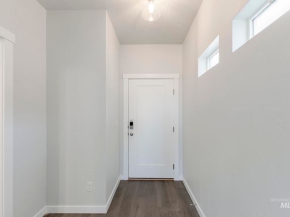 2nd image of 2138 S Border Way