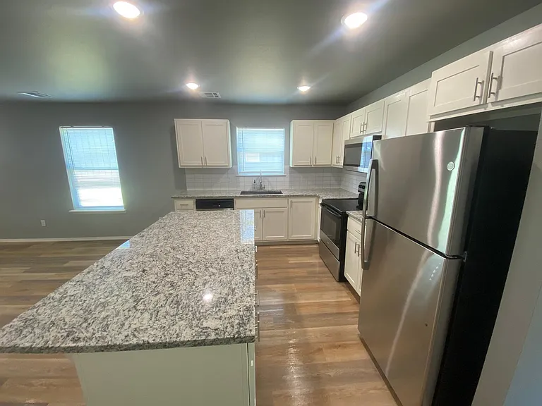205 S Fairland Ave — Photo 7