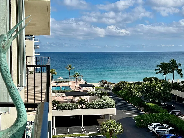 3460 S Ocean Blvd #608 — Photo 1