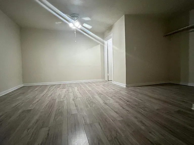 1710 Avalon Rd — Photo 11