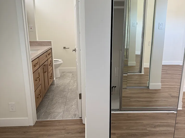 Master bath/mirrored closet doors