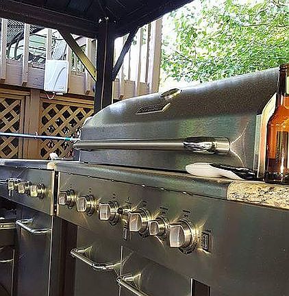 Outdoor kitchen 