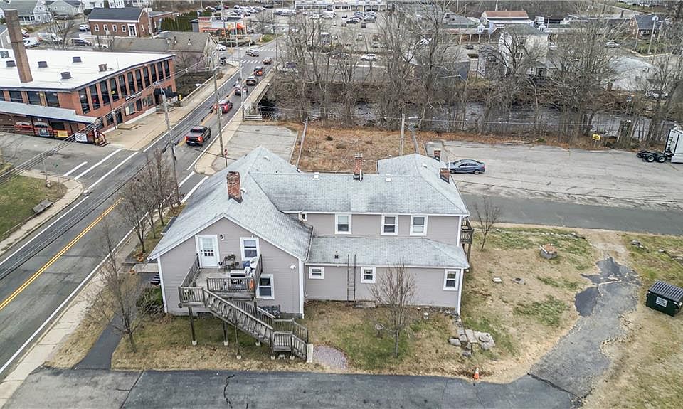 1st image of 18 S Main St