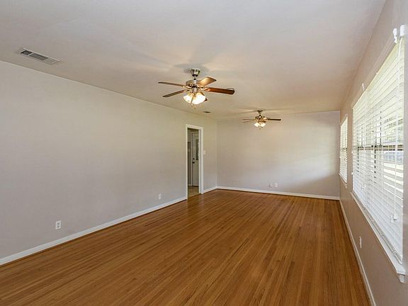 4th image of 4745 Ebonwood Ln