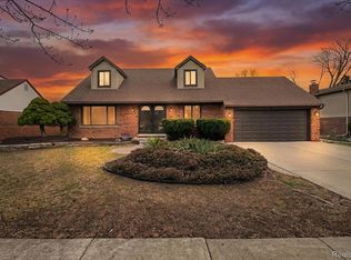 24701 Pamela St, Brownstown, MI 48134