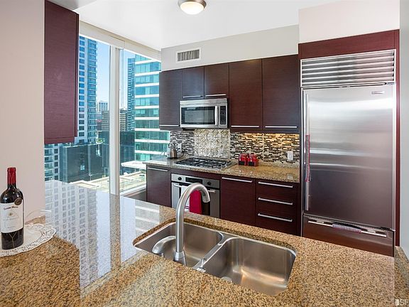 4th image of 425 1st St Unit 1106