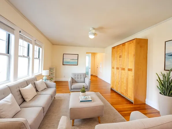 195 Thomas Burgin Pkwy Unit 407, Quincy, MA 02169