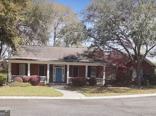 305 Oak Pointe Dr, Dublin, GA 31021