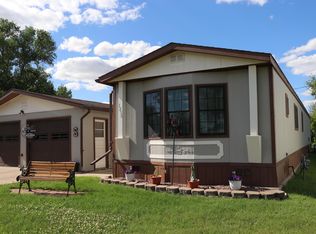 1238 9th St SW, Valley City, ND 58072