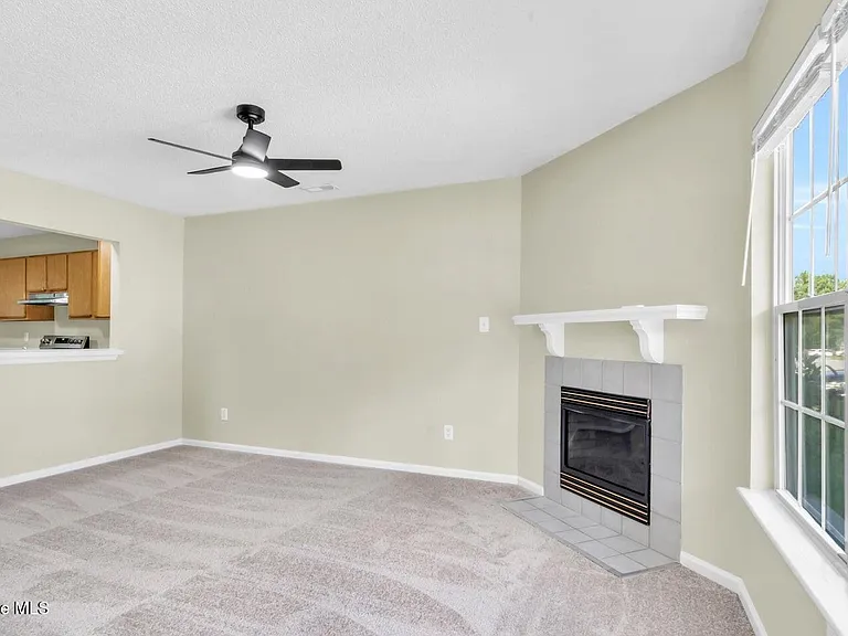 2033 Brandymill Ln — Photo 2