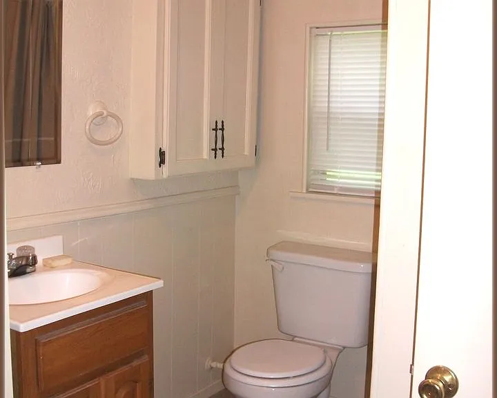 1445 Trinity Ave — Photo 9