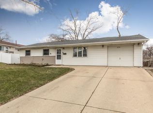 6910 Valley View Rd, Hanover Park, IL 60133