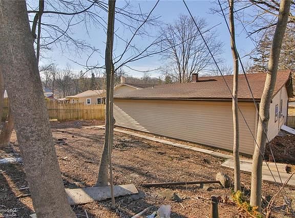 2nd image of 3801 Teak Dr