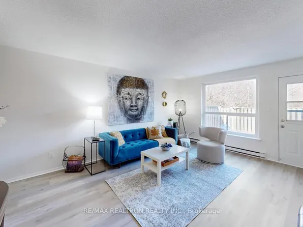 120 Nonquon Rd #160, Oshawa, ON L1G 7E6