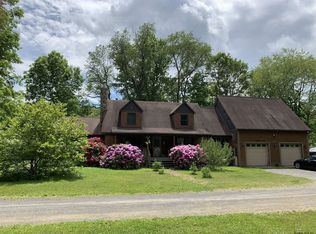 15 Goetz Rd, East Chatham, NY 12060