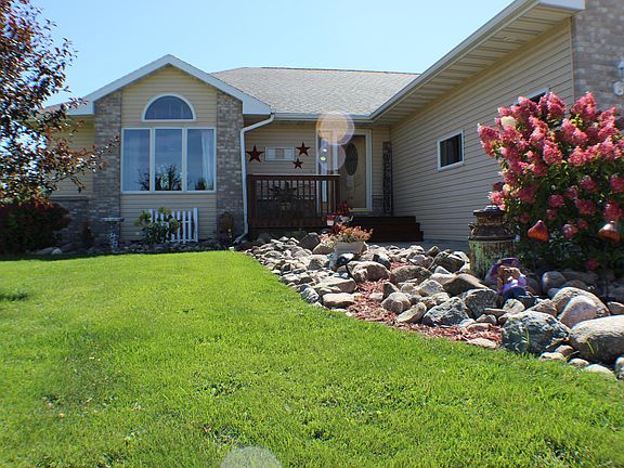 2nd image of 3755 Airway Ln NE