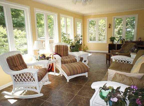 2nd image of 364 Autumn Ln