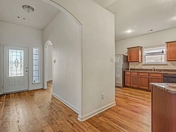 5th image of 2113 Mulberry Dr