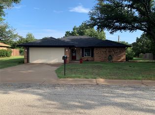 103 Chaparral Dr, Graham, TX 76450