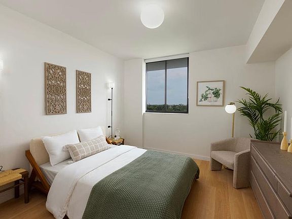 3rd image of 11190 Biscayne Blvd #201