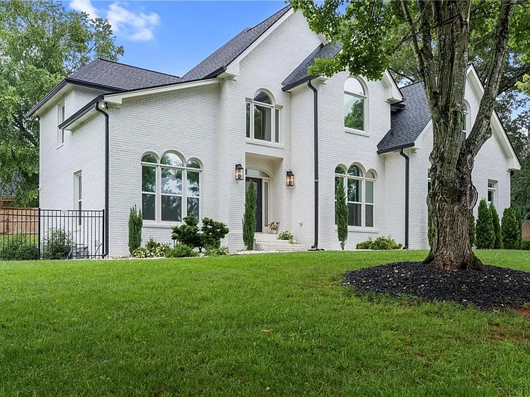 4221 Willow Oak Dr — Photo 3