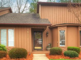 1622 12th St NE #1622, Hickory, NC 28601