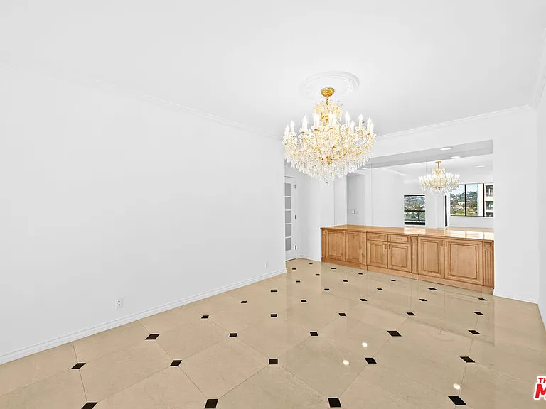 10724 Wilshire Blvd #Penthouse 1505 — Photo 4