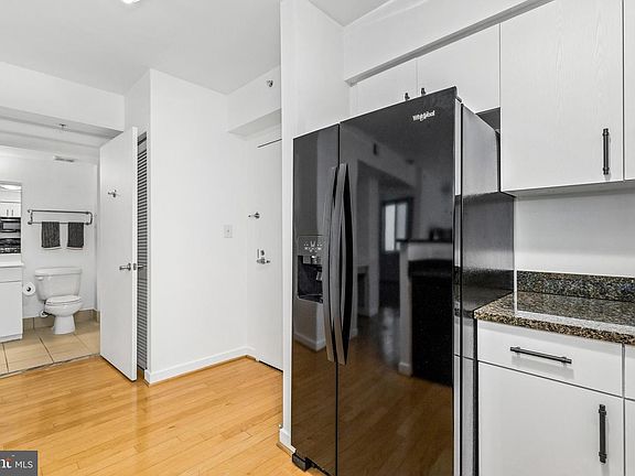 4th image of 1000 New Jersey Ave SE APT 608