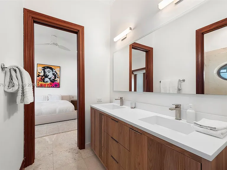 432 S Hibiscus Dr — Photo 39