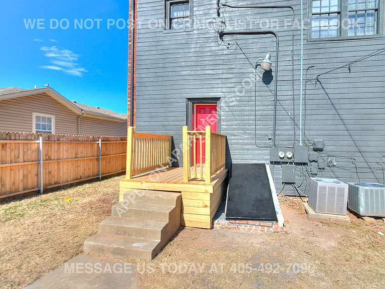 1130 NW 39th St #1130.5 — Photo 28