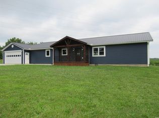 2922 N Long Lake Rd, Albion, IN 46701