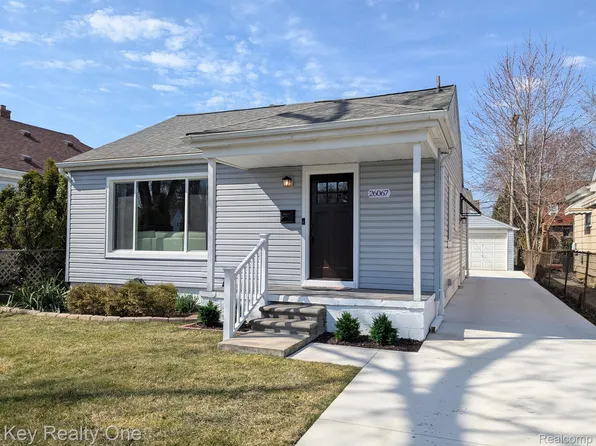 26067 Dartmouth St, Madison Heights, MI 48071