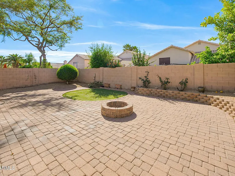 9321 E Caribbean Ln — Photo 29
