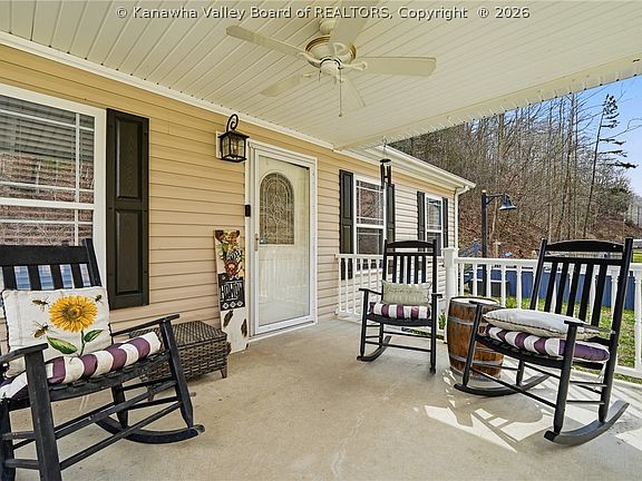 4th image of 1145 Cameo Rd