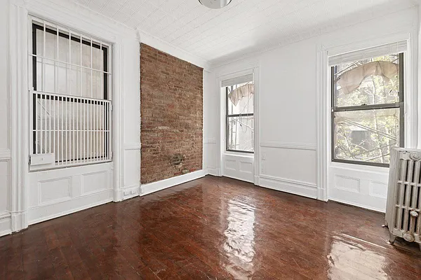 Rented by City Connections Realty | media 36