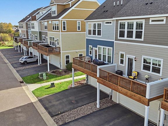 4th image of 15466 Eames Way
