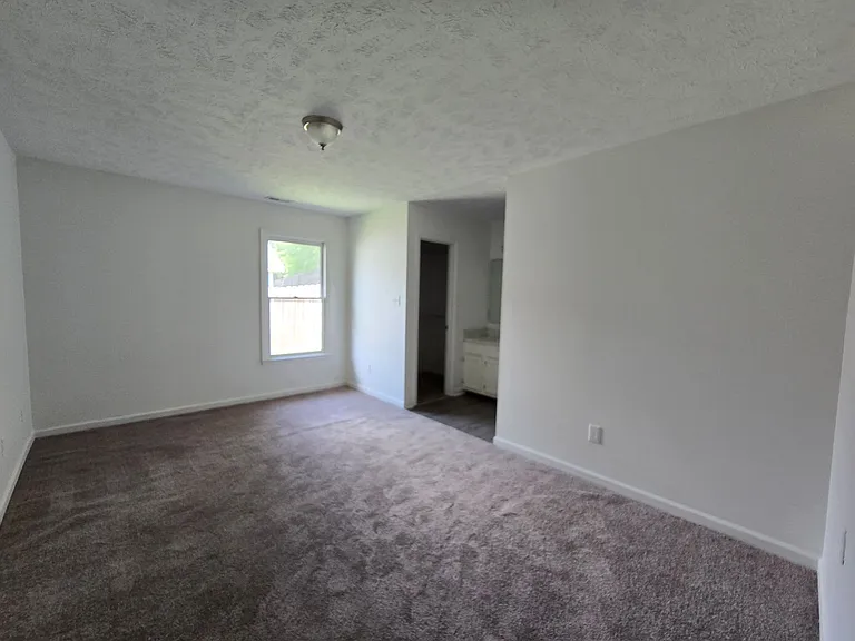 1521 Kara Ct — Photo 13